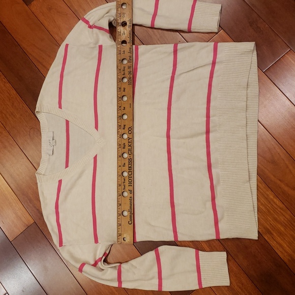LOFT Cream with Pink stripe sweater.  Cropped style, V neck. Women's Medium - Picture 5 of 9